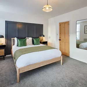 Host & - Penny Farthing Holiday home Whitby